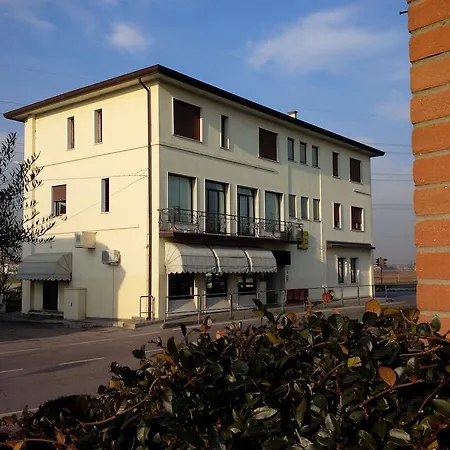 Da Vito ホテル 3*